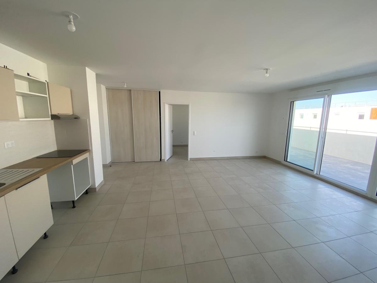 4 pièces - 4ème étage - 83m² - 938,36 € - Photo #0