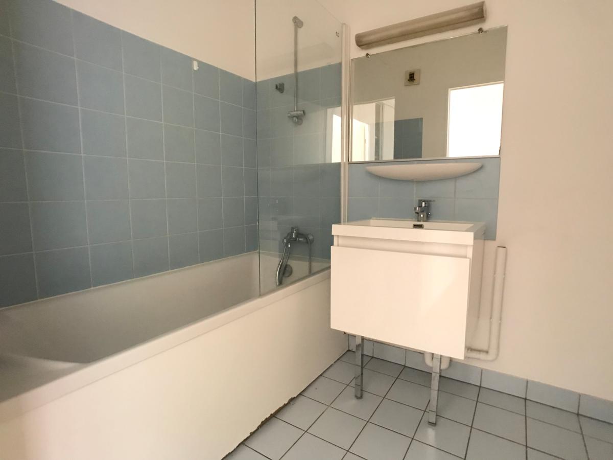 
																																							3 pièces - 
																																						RDC - 76m² - 182 100 € - Photo #5
