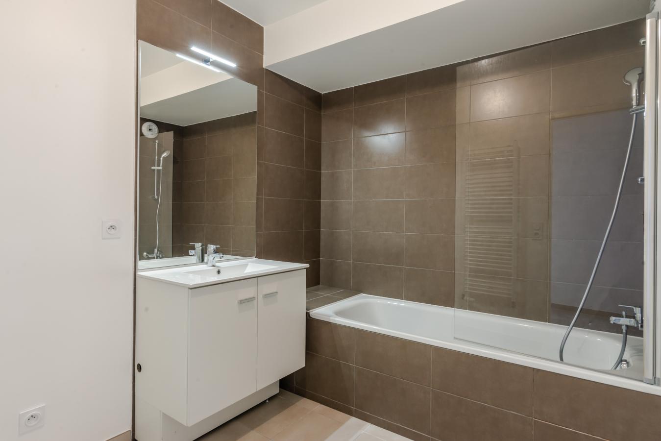 
																																							2 pièces - 
																																						1er étage - 45m² - 746,77 € - Photo #4