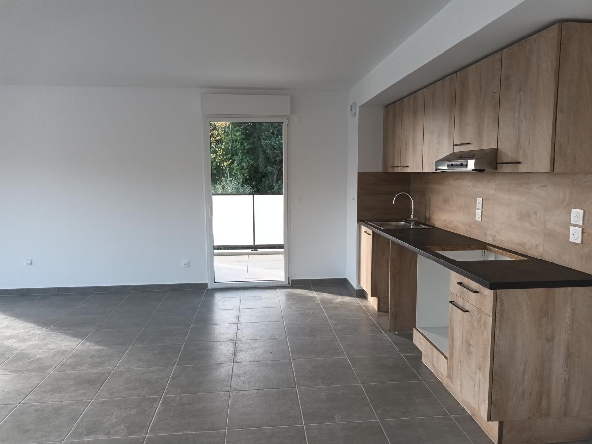 
																																							5 pièces - 
																																						4ème étage - 126m² - 1 925,34 € - Photo #3