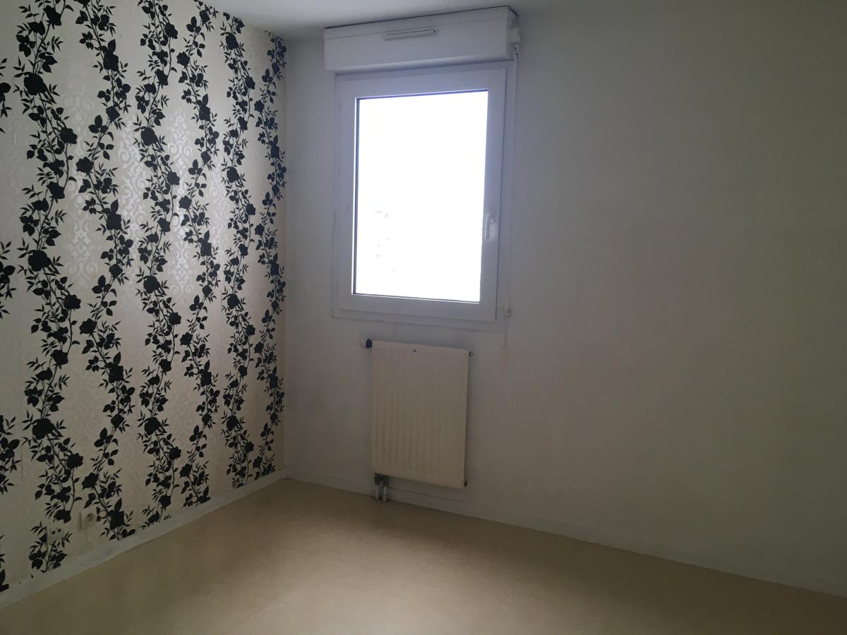 
																																							2 pièces - 
																																						9ème étage - 55m² - 1 259,28 € - Photo #3