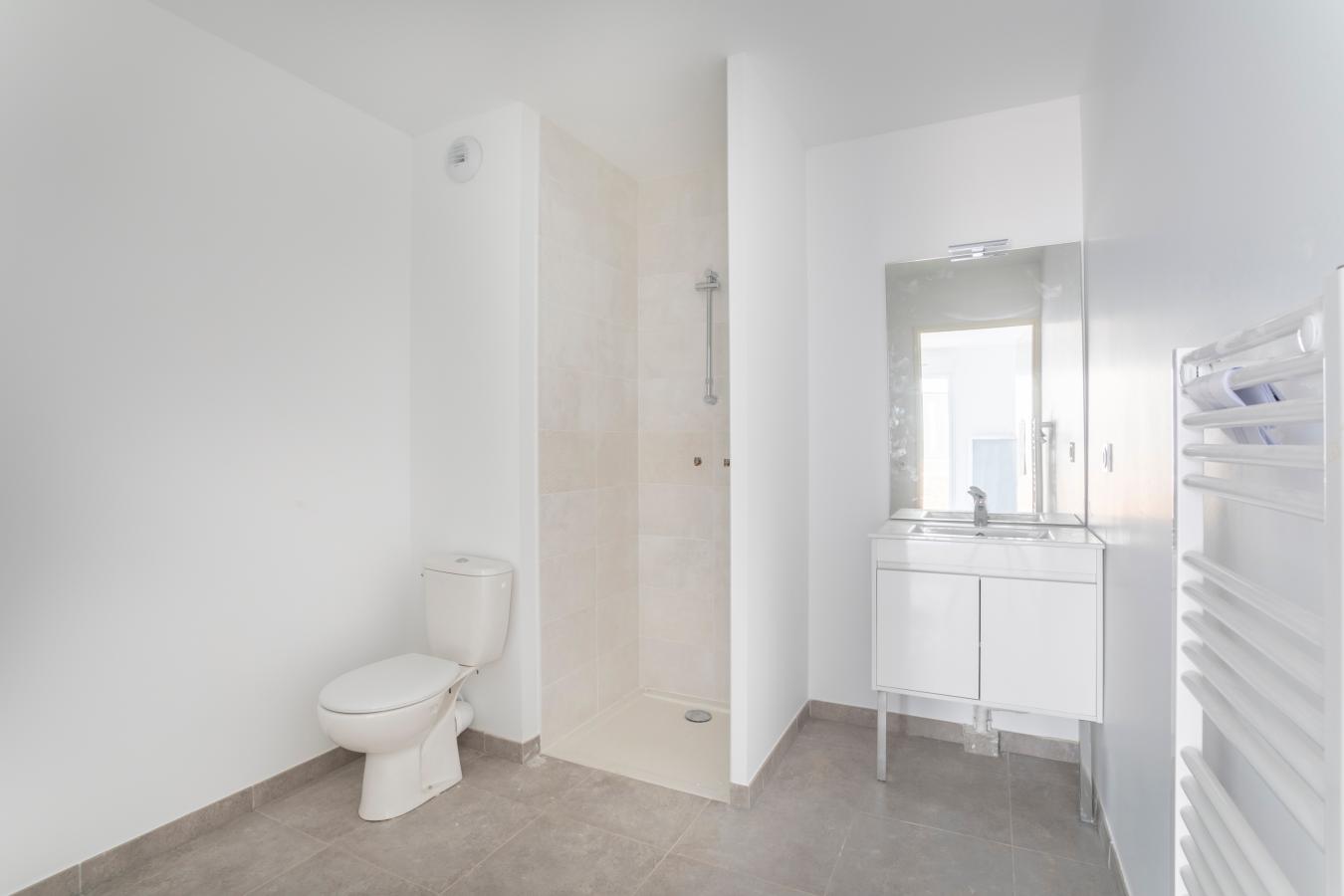 
																			3 pièces - 
																		1er étage - 66m² - 1 123,35 € - Photo #3