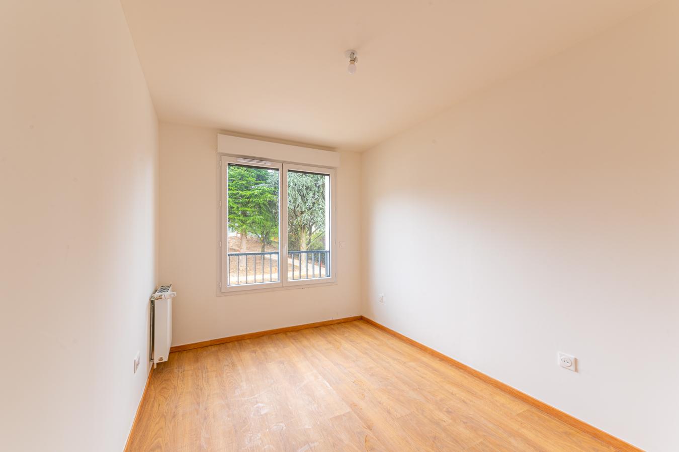 3 pièces - 1er étage - 65m² - 1 174,37 € - Photo #2