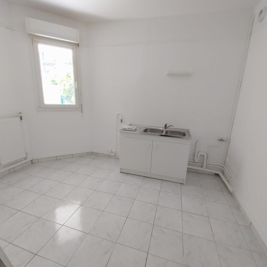 4 pièces - RDC - 90m² - 305 000 € - Photo #3