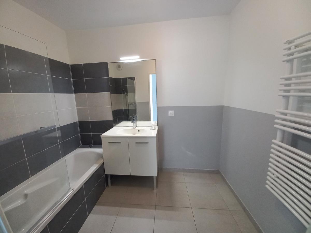 4 pièces - 3ème étage - 78m² - 1 022,12 € - Photo #3