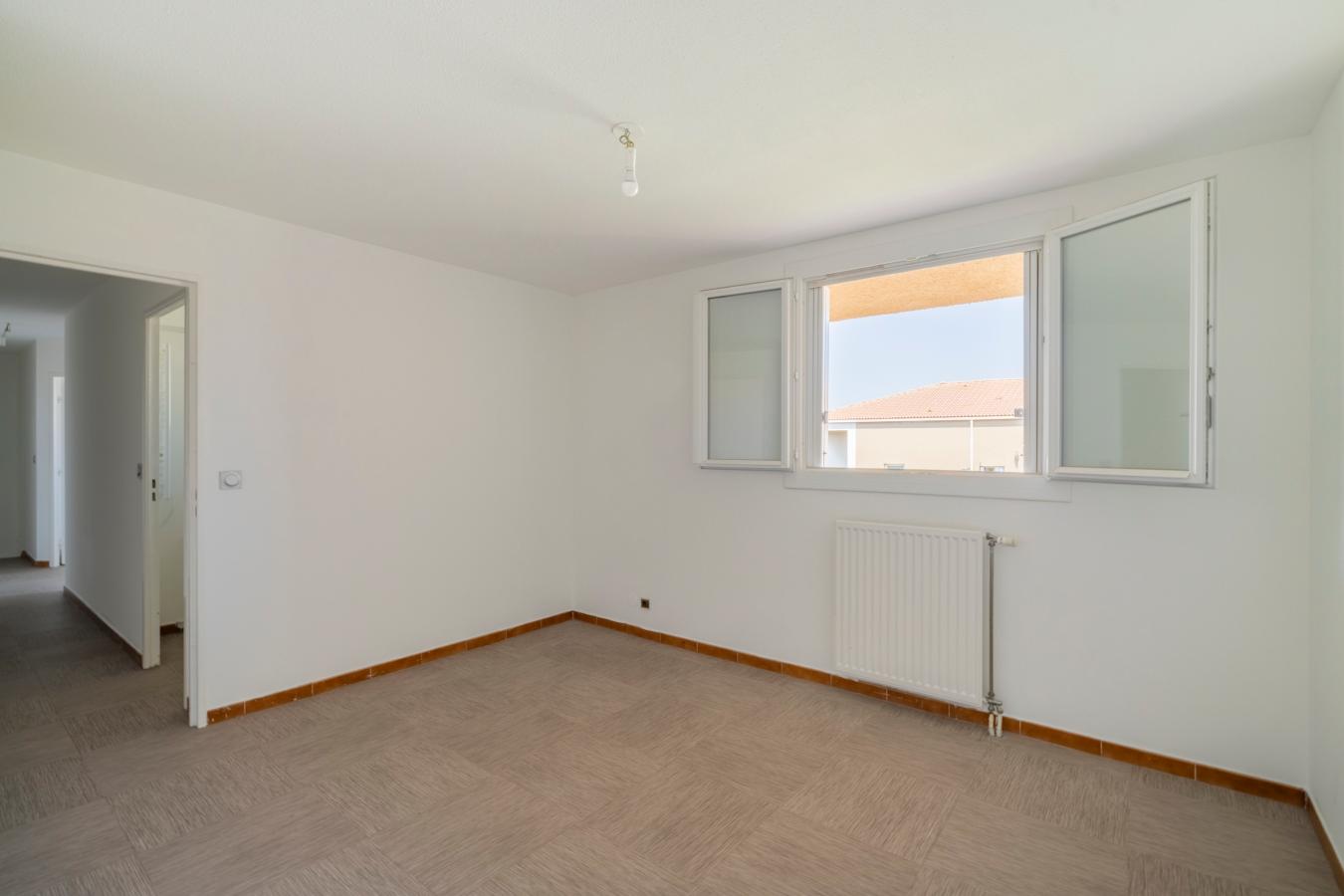 
																																							4 pièces - 
																																						3ème étage - 79m² - 173 900 € - Photo #5