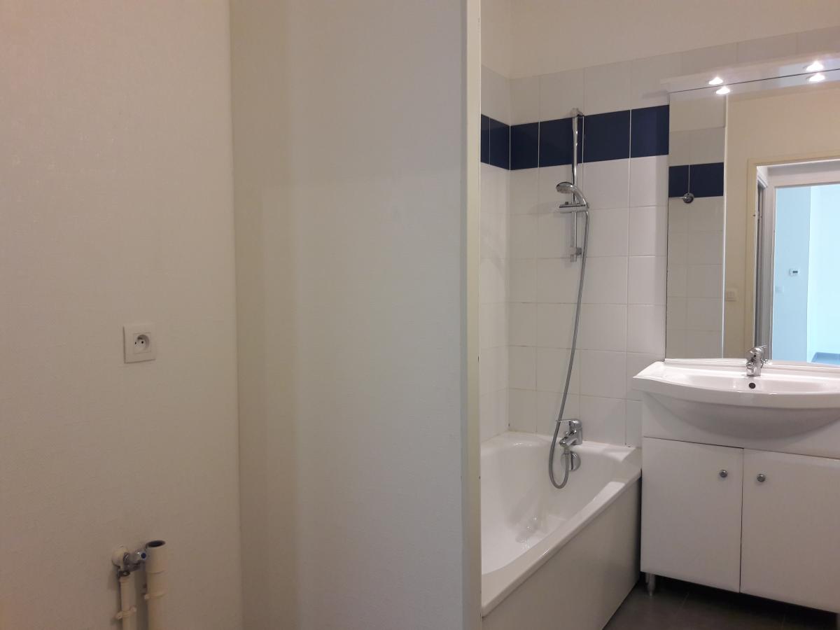 
																																							3 pièces - 
																																						4ème étage - 57m² - 706,19 € - Photo #3