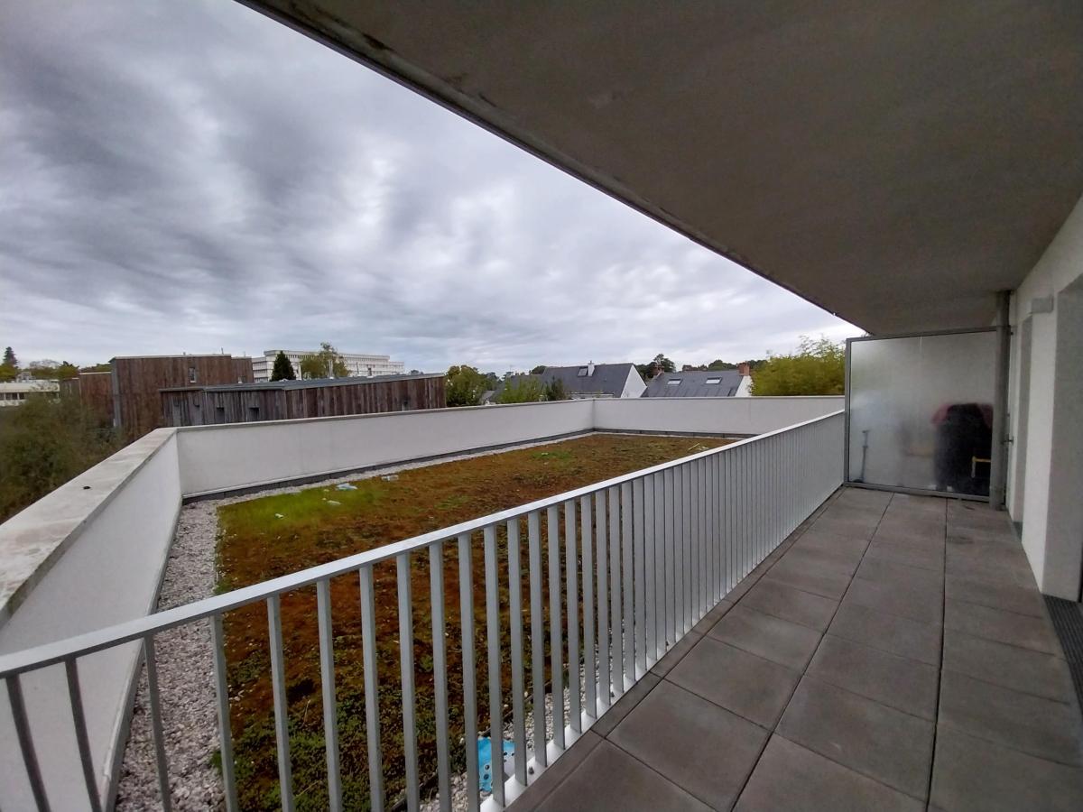 
																																							3 pièces - 
																																						1er étage - 79m² - 1 044,11 € - Photo #4