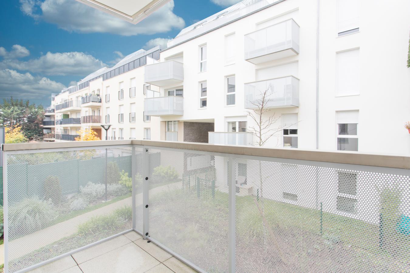 
																																							3 pièces - 
																																						1er étage - 71m² - 1 426,48 € - Photo #5