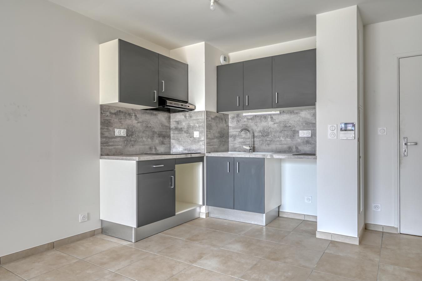 
																																							2 pièces - 
																																						2ème étage - 41m² - 642,58 € - Photo #4