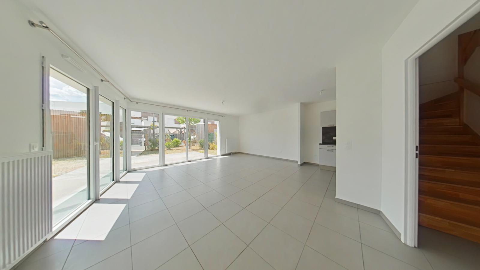 4 pièces - RDC - 103m² - 1 131,99 € - Photo #0