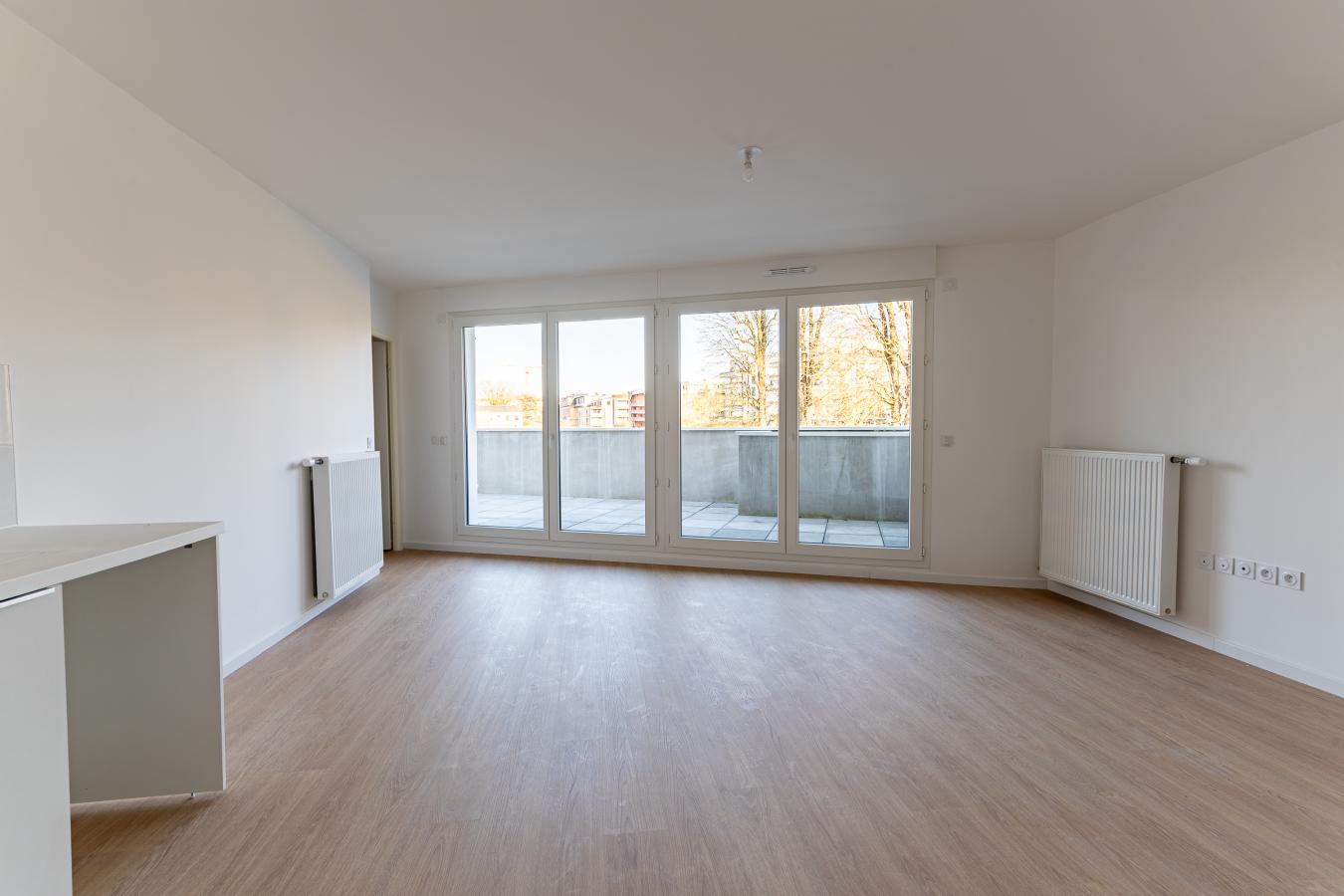 
																			4 pièces - 
																		1er étage - 86m² - 1 484,84 € - Photo #3