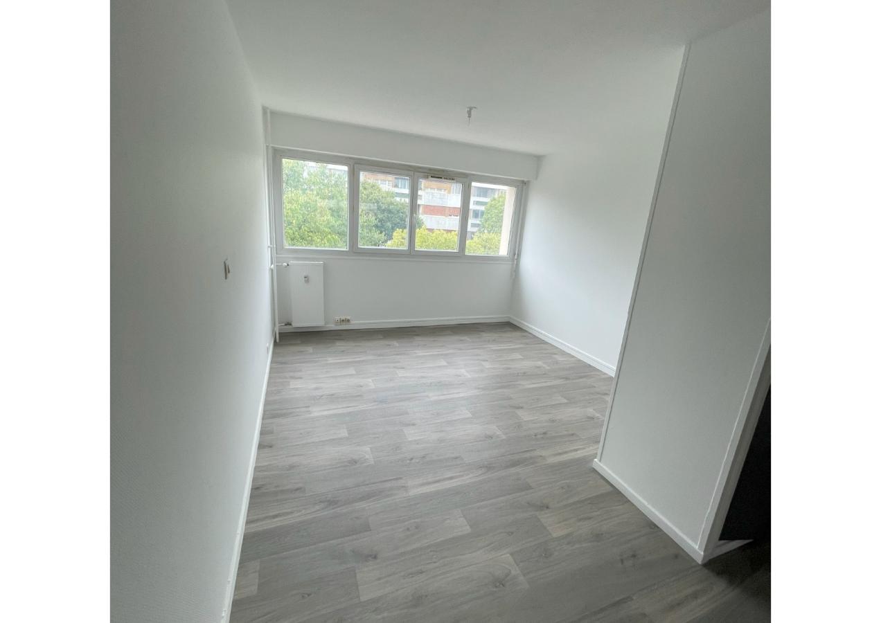 4 pièces - 2ème étage - 78m² - 814,75 € - Photo #5