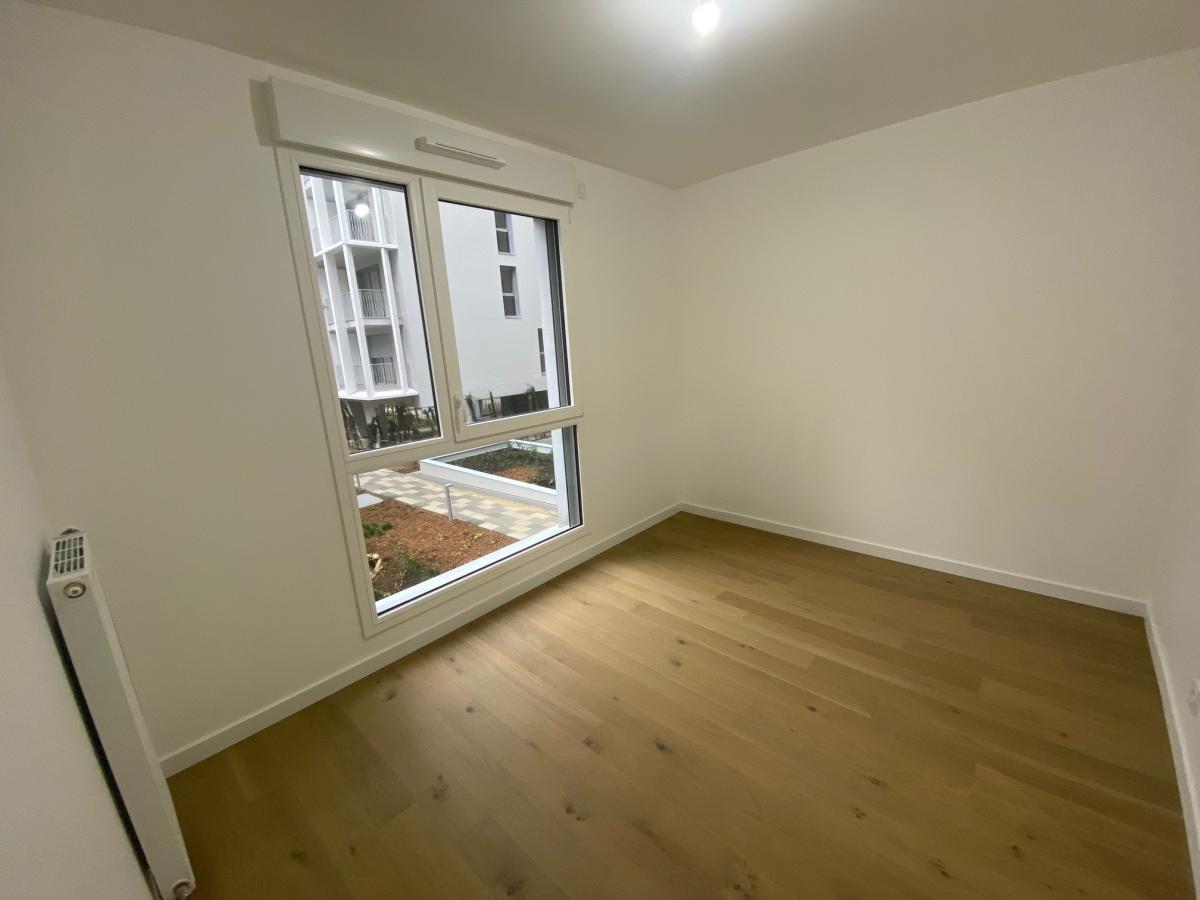 
																			5 pièces - 
																		4ème étage - 104m² - 2 251,19 € - Photo #1