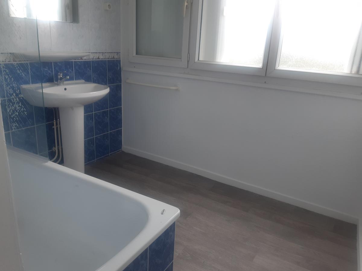 
																			3 pièces - 
																		2ème étage - 58m² - 804,23 € - Photo #4