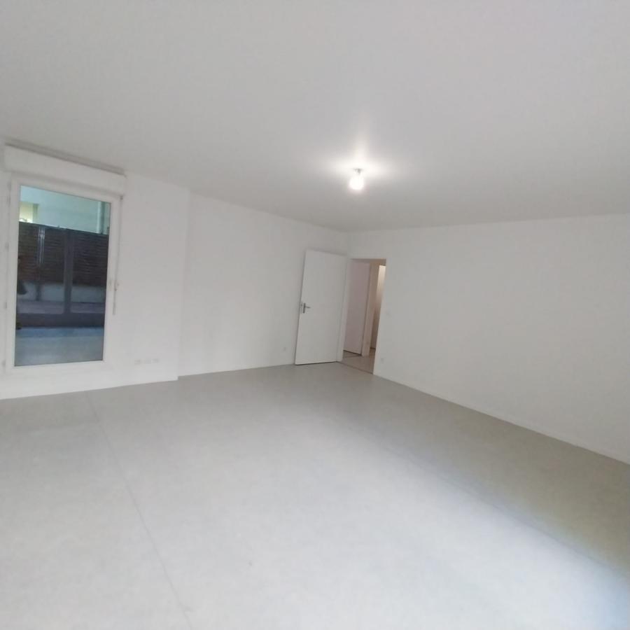 
																																							3 pièces - 
																																						RDC - 69m² - 177 000 € - Photo #2