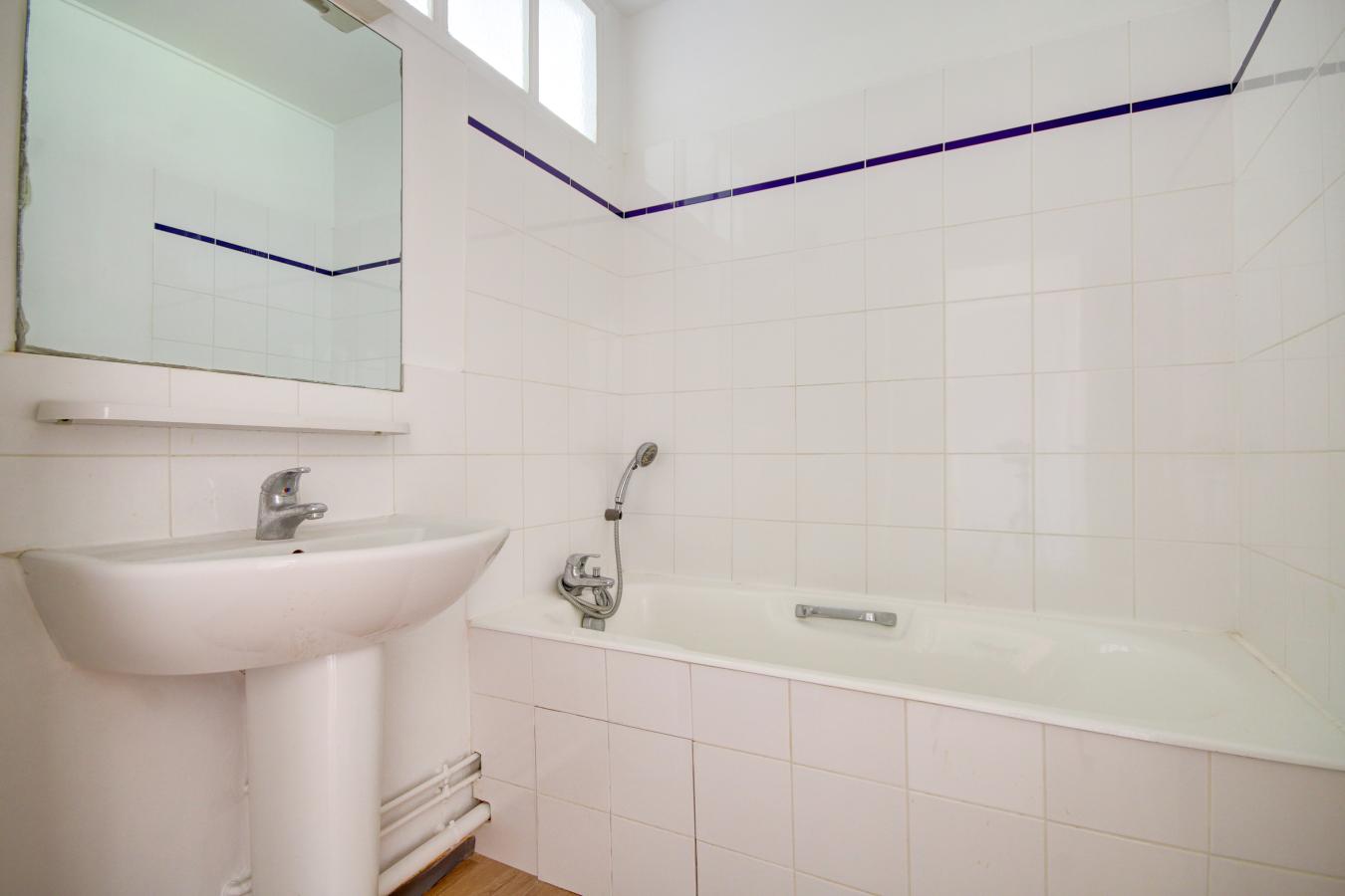 3 pièces - 1er étage - 56m² - 573,74 € - Photo #6