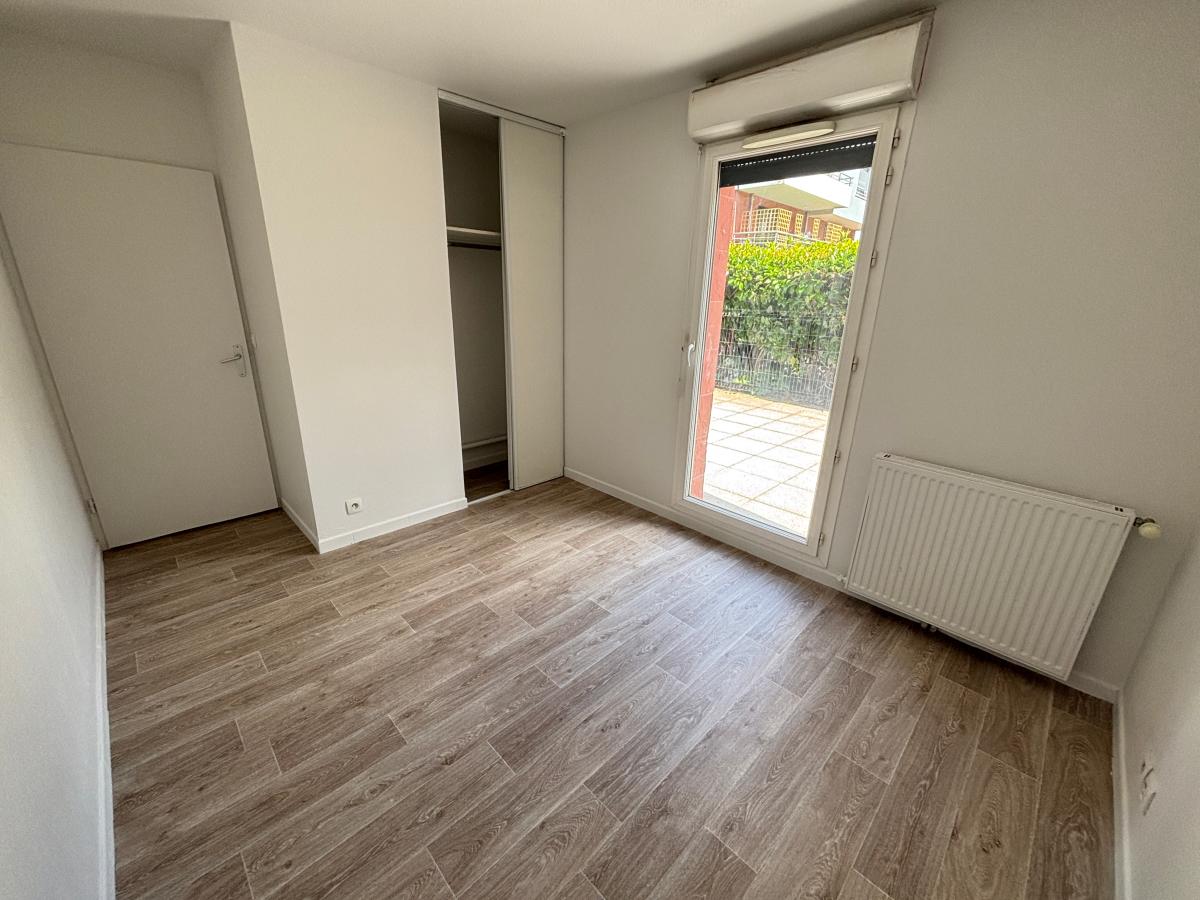 
																																							3 pièces - 
																																						RDC - 57m² - 782,39 € - Photo #3
