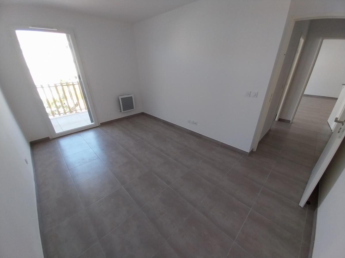
																			3 pièces - 
																		2ème étage - 66m² - 1 058,65 € - Photo #6