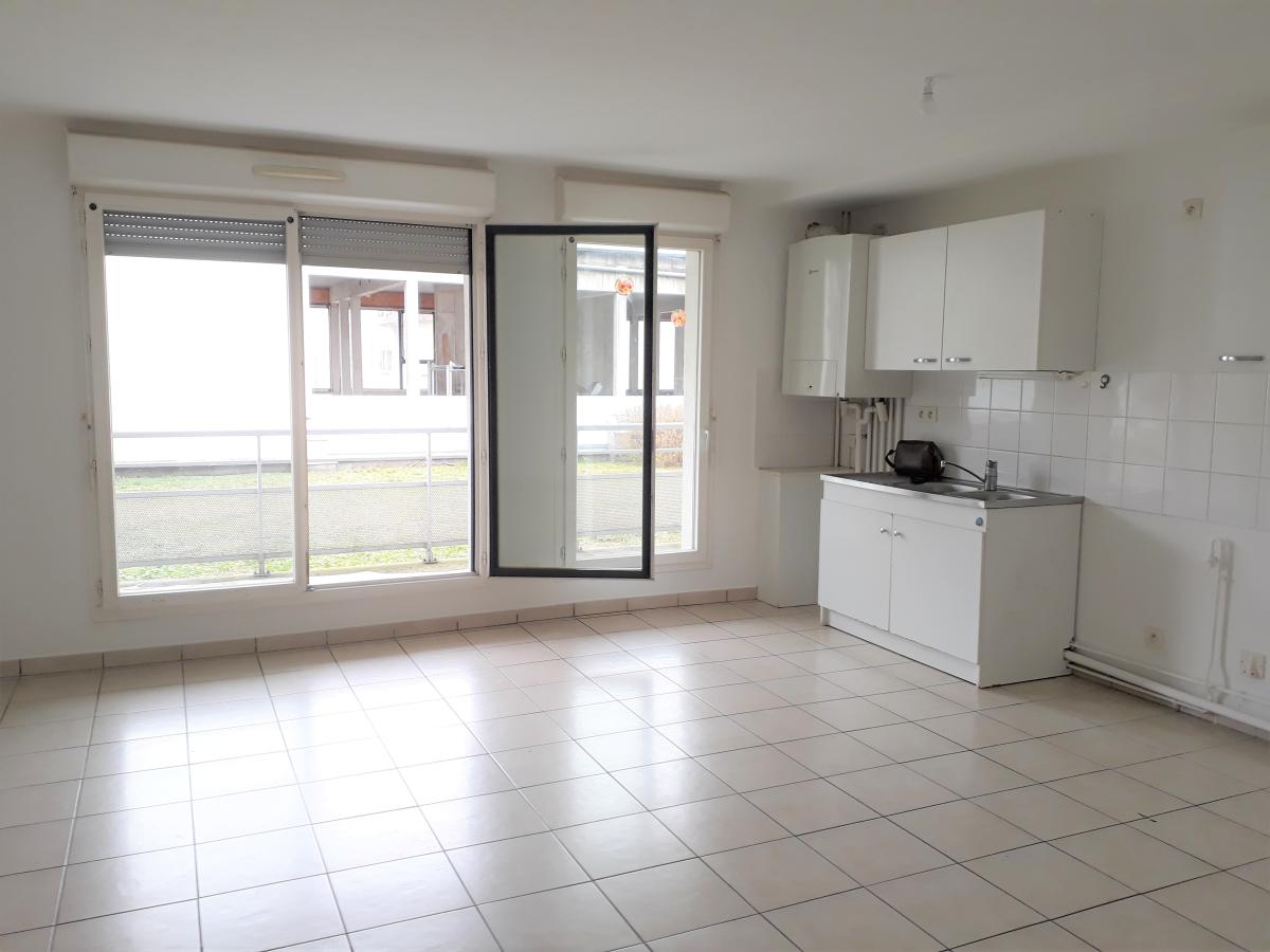 
																																							3 pièces - 
																																						1er étage - 69m² - 756,54 € - Photo #1