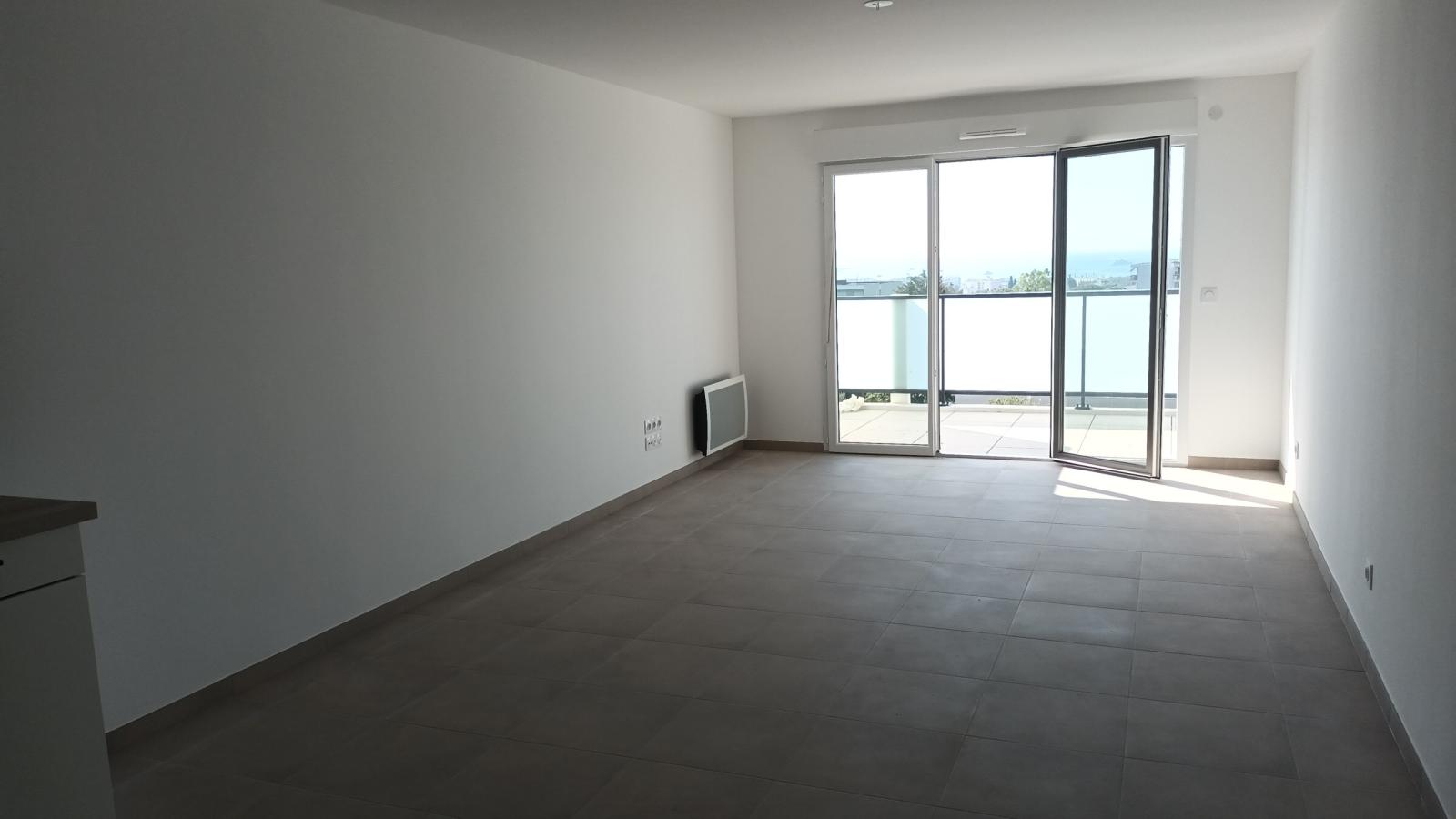 
																																							4 pièces - 
																																						4ème étage - 112m² - 1 816,36 € - Photo #3