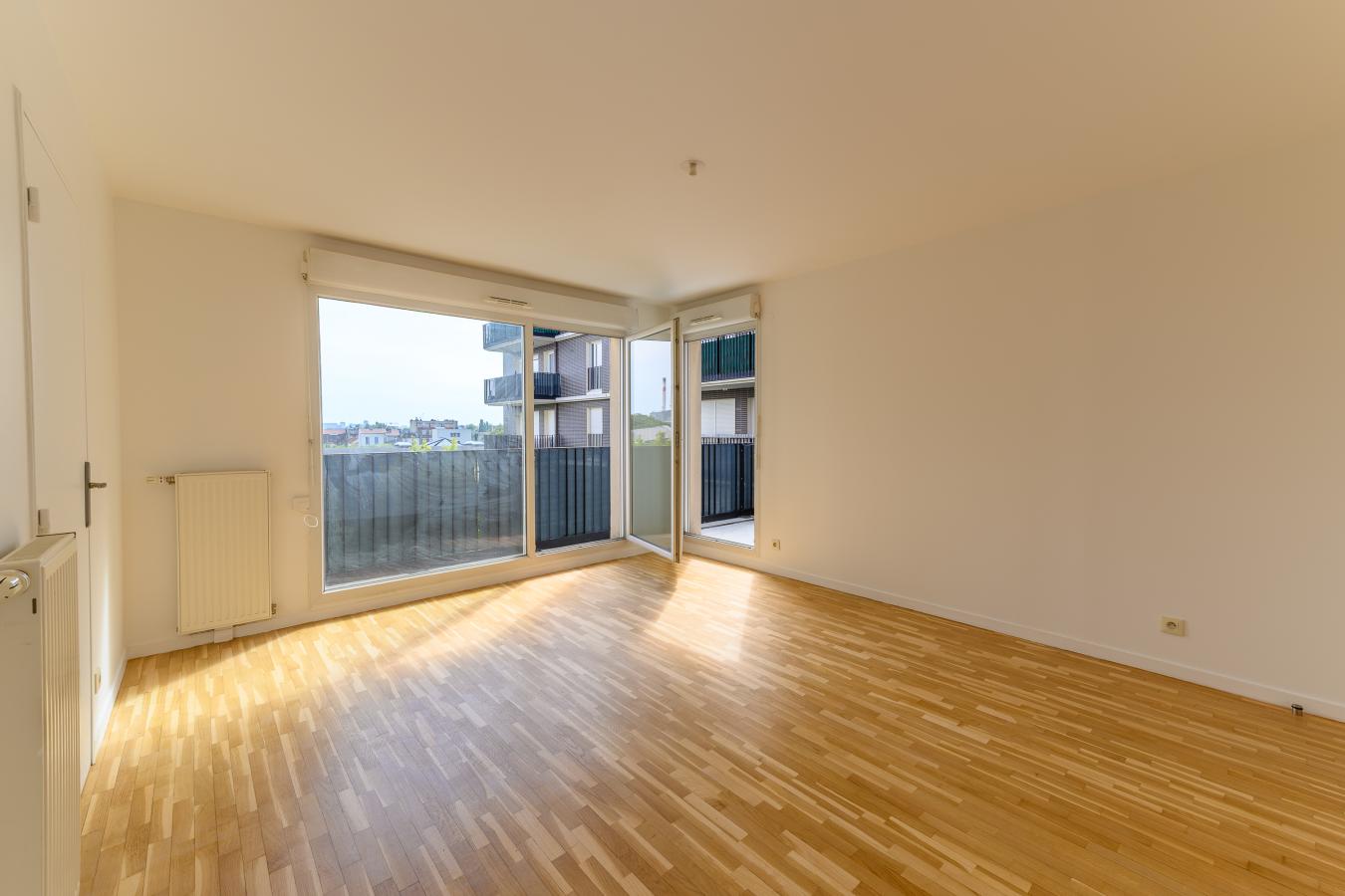 
																			4 pièces - 
																		3ème étage - 75m² - 1 571,87 € - Photo #2