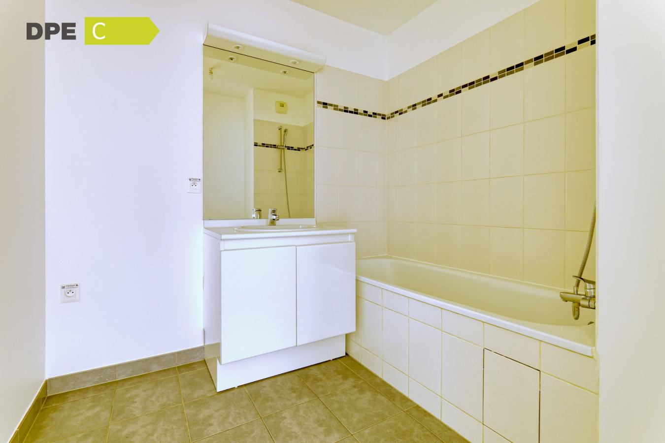 
																																							3 pièces - 
																																						3ème étage - 59m² - 197 900 € - Photo #4