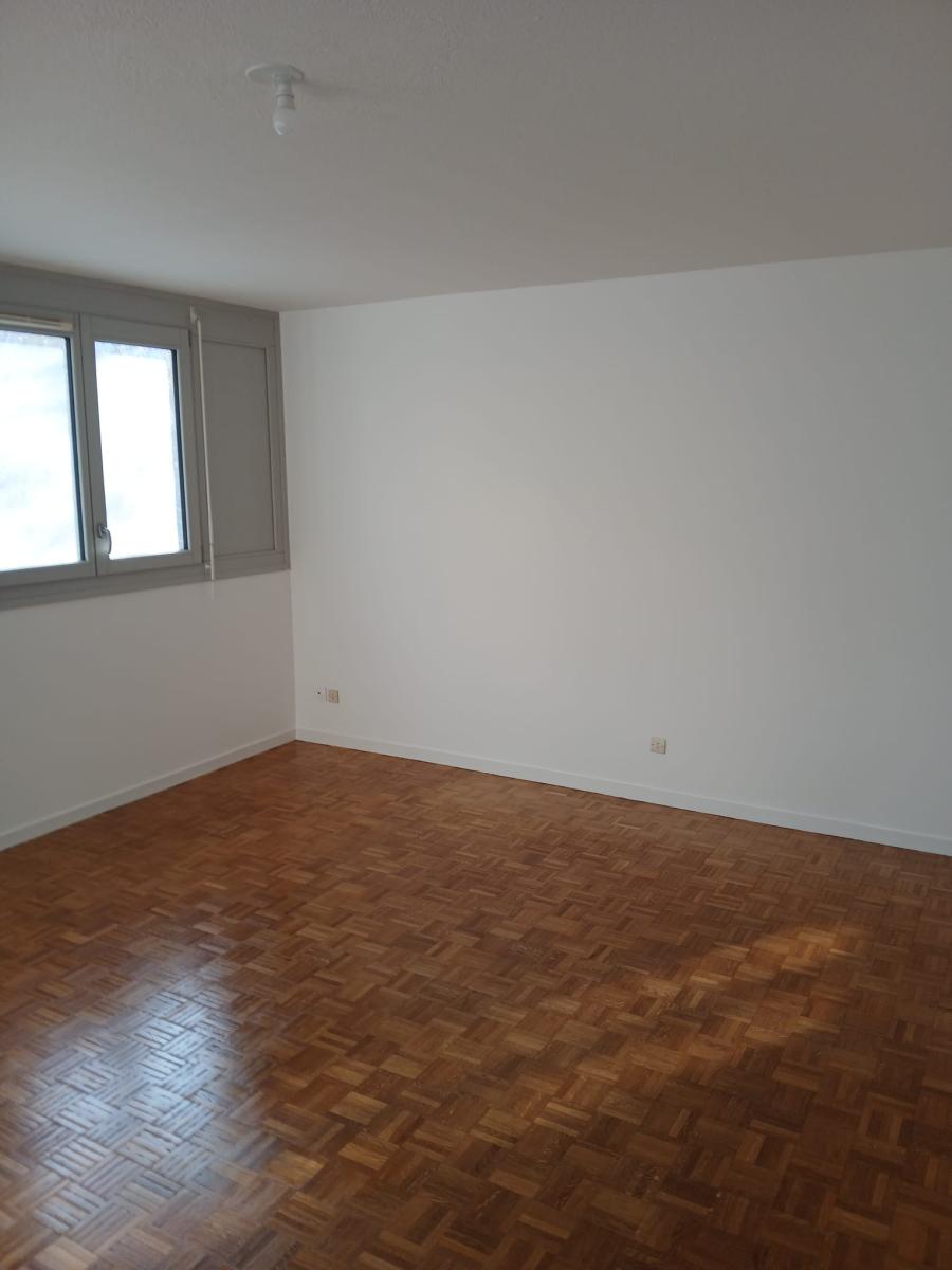 
																			3 pièces - 
																		3ème étage - 76m² - 1 097,64 € - Photo #6