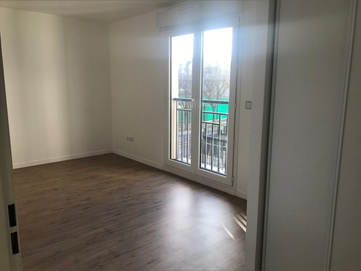 2 pièces - 1er étage - 47m² - 1 164,01 € - Photo #2
