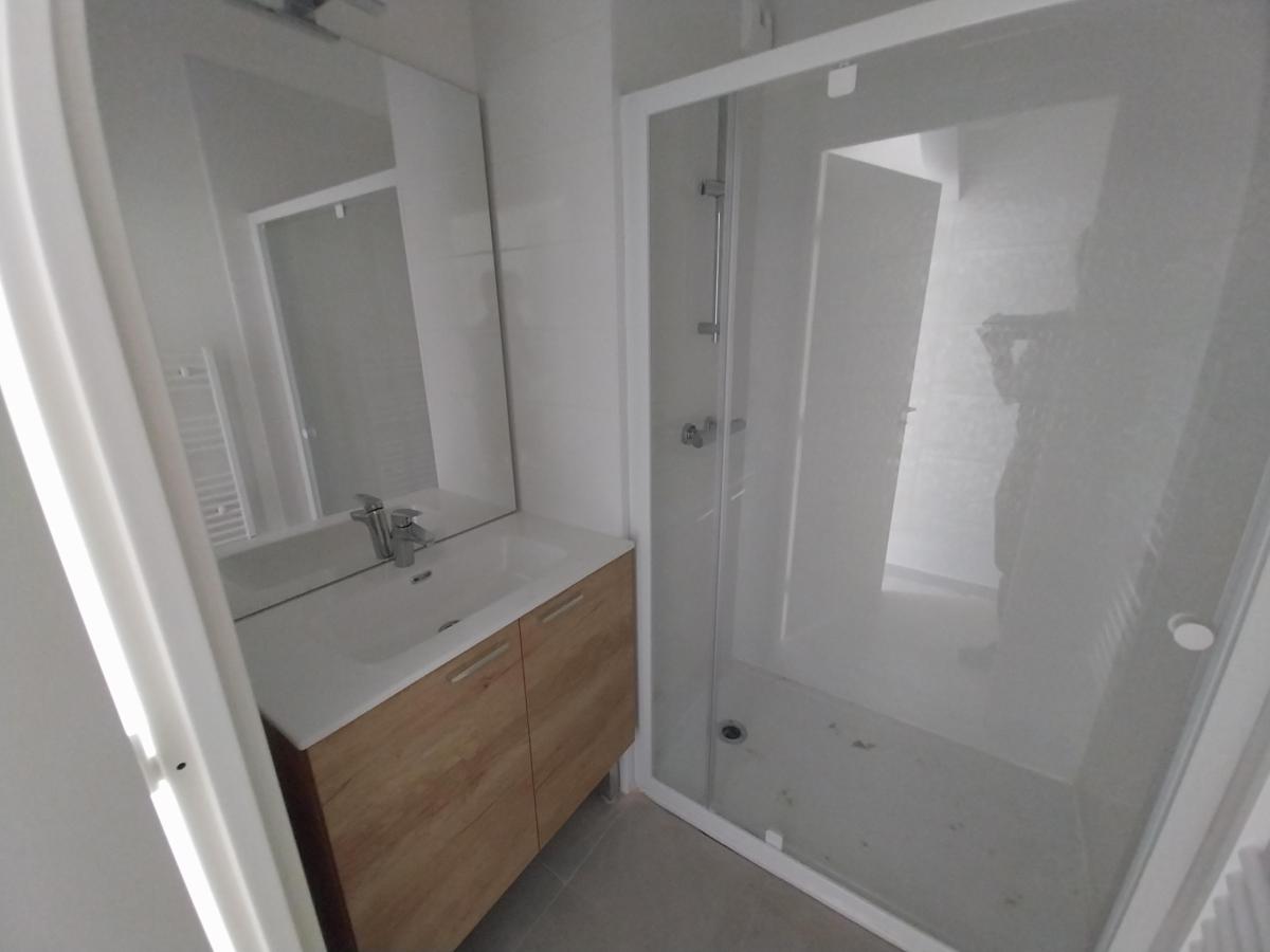 4 pièces - 1er étage - 91m² - 1 344,71 € - Photo #6