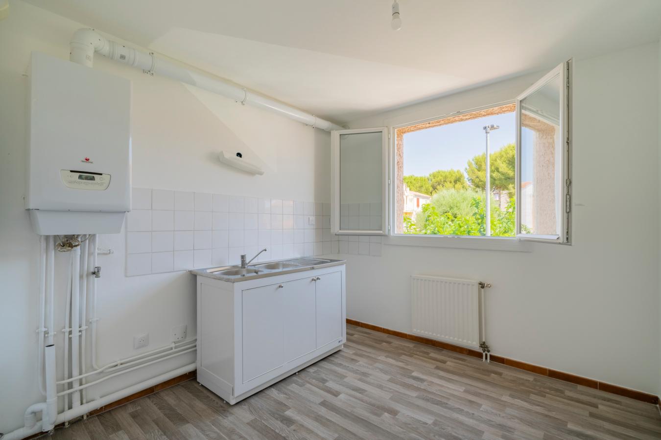 
																																							4 pièces - 
																																						1er étage - 79m² - 173 200 € - Photo #4