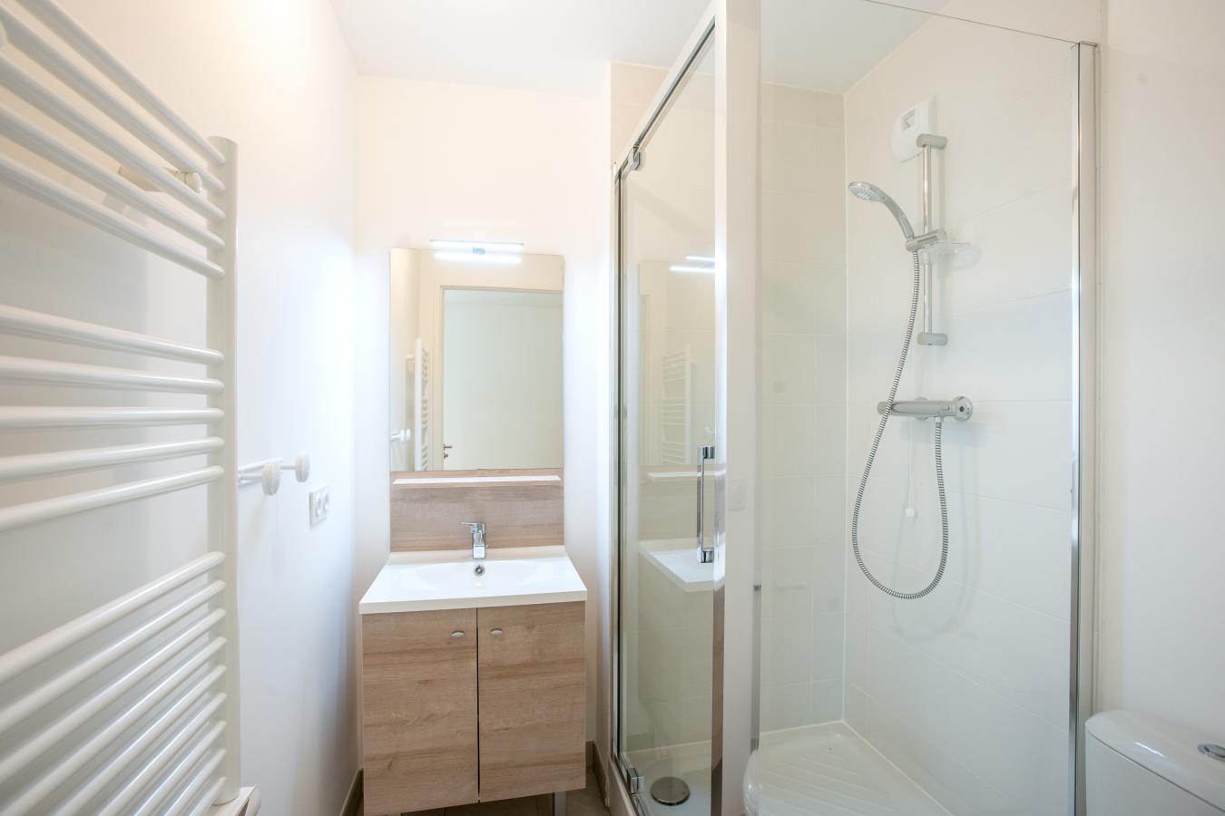 
																																							4 pièces - 
																																						2ème étage - 87m² - 1 731,26 € - Photo #6