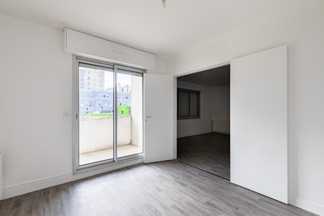 5 pièces - 4ème étage - 112m² - 3 112,00 € - Photo #2