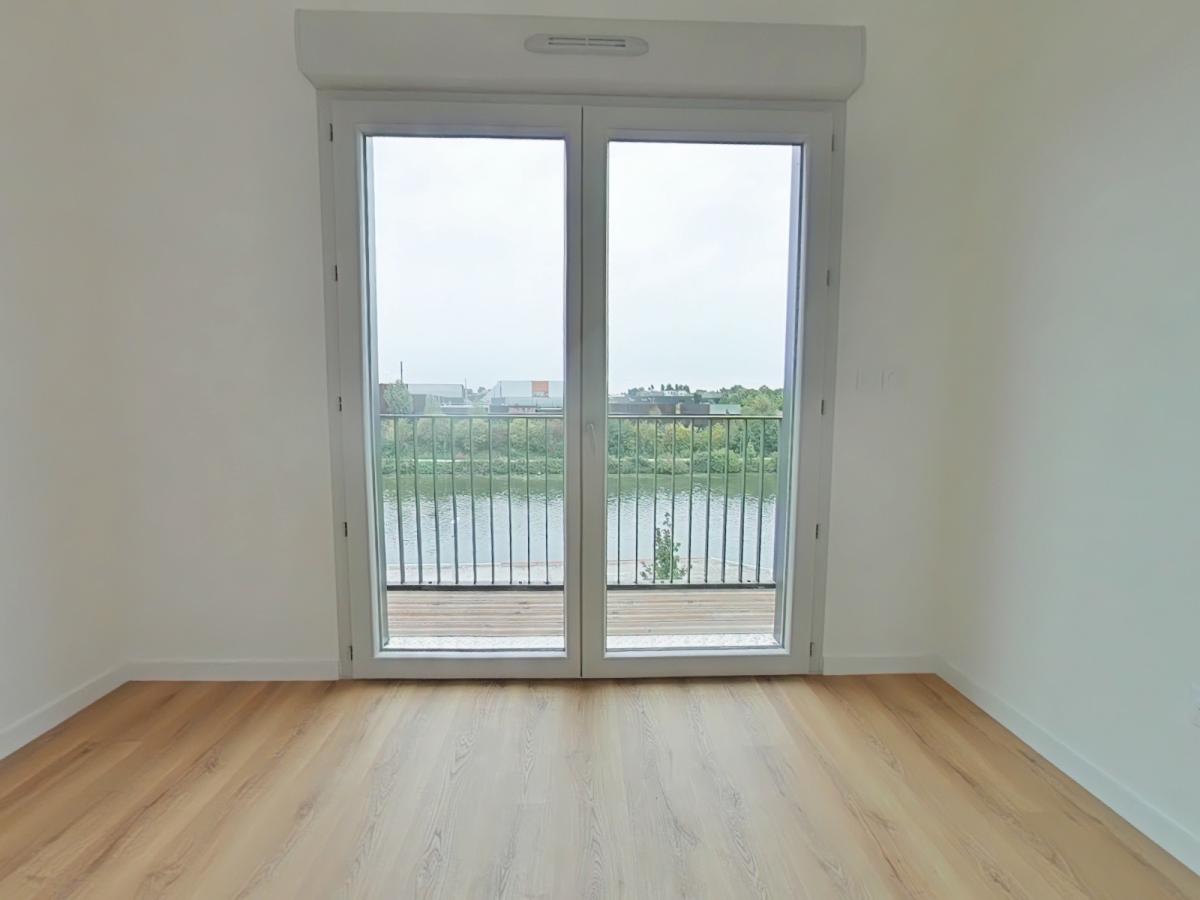 
																																							4 pièces - 
																																						1er étage - 90m² - 1 135,42 € - Photo #6