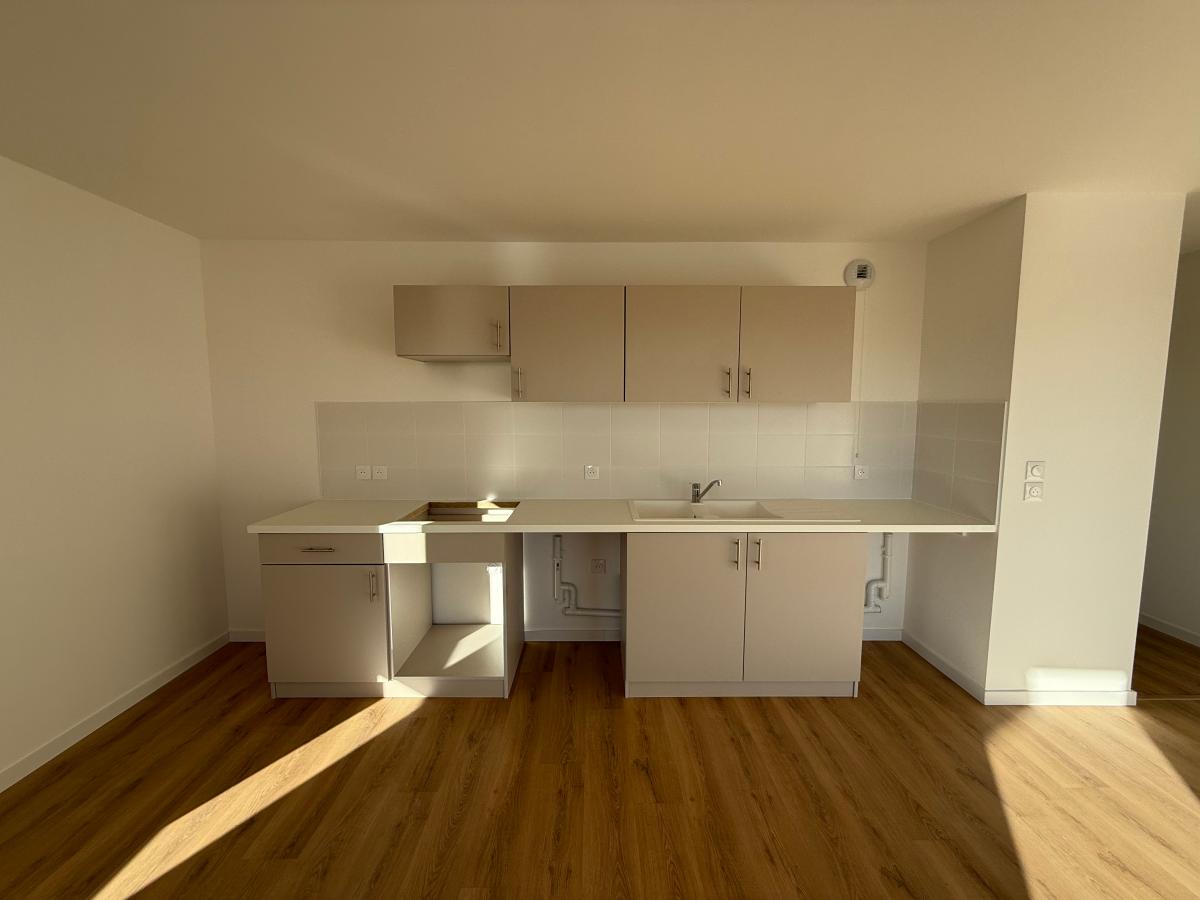 
																																							2 pièces - 
																																						5ème étage - 47m² - 775,61 € - Photo #1