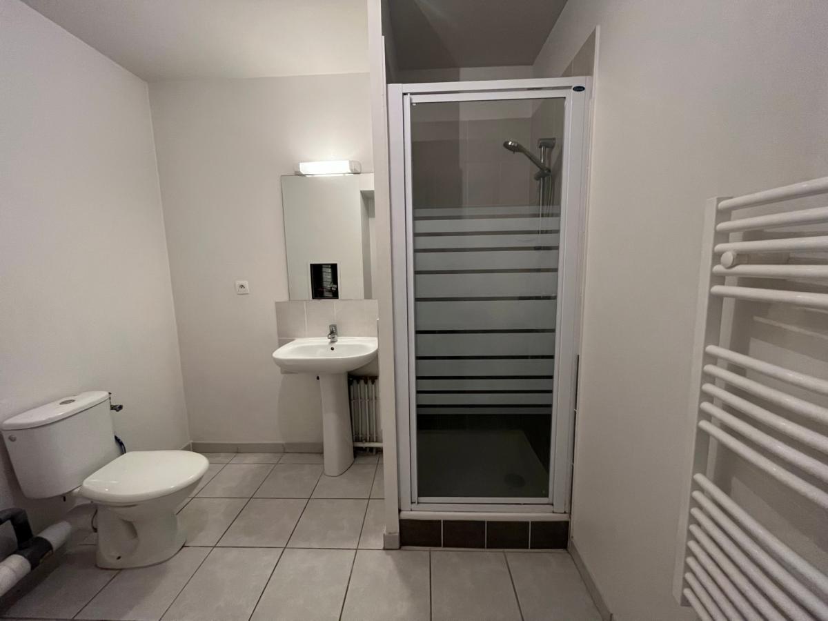 3 pièces - 6ème étage - 65m² - 921,55 € - Photo #4