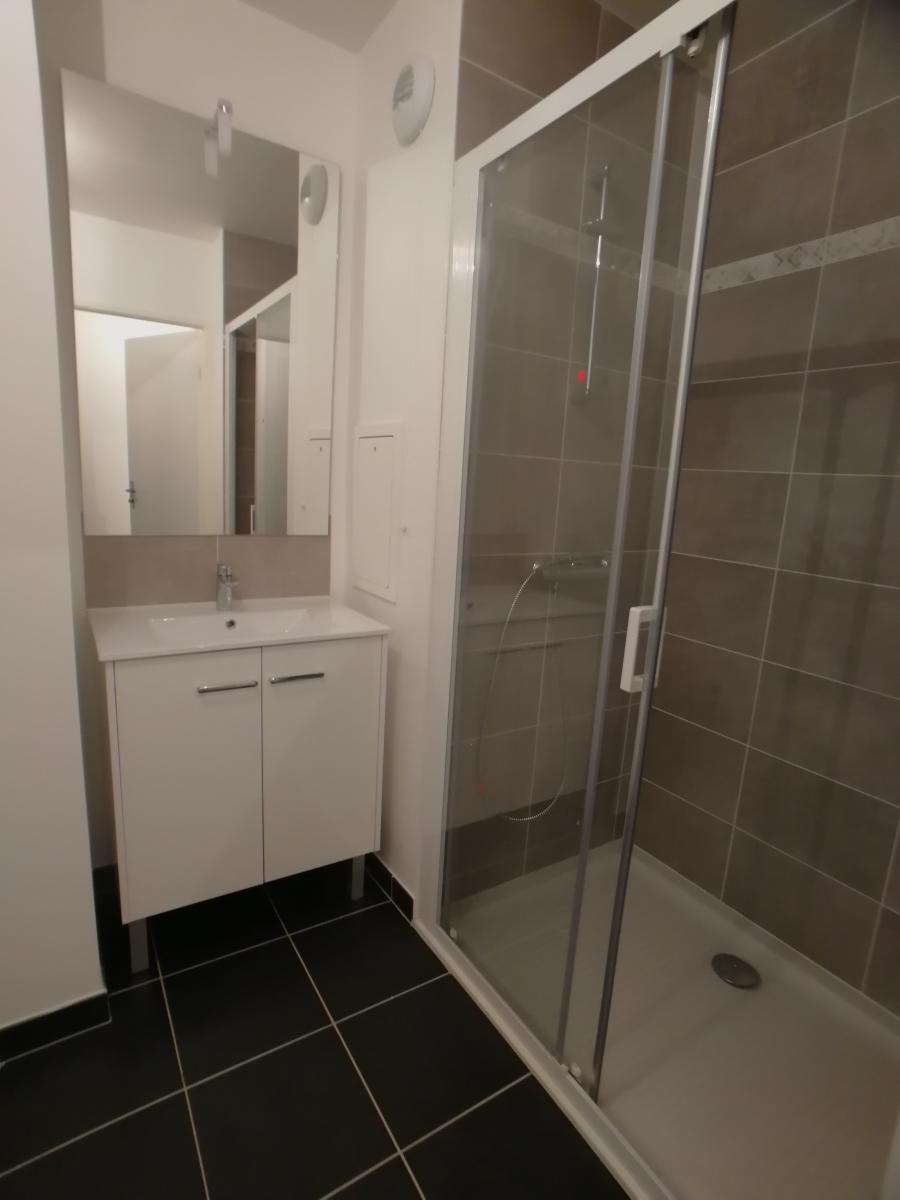 2 pièces - 1er étage - 45m² photo 3