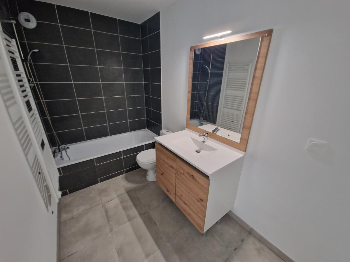 
																																							3 pièces - 
																																						1er étage - 73m² - 757,91 € - Photo #4