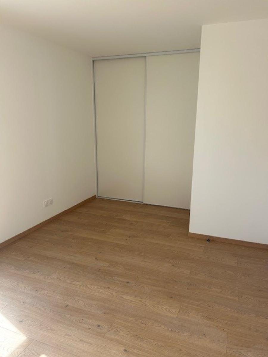 
																																							3 pièces - 
																																						RDC - 65m² - 1 012,39 € - Photo #6