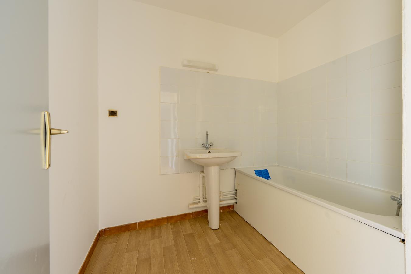 
																																							3 pièces - 
																																						2ème étage 152 900 € - Photo #7