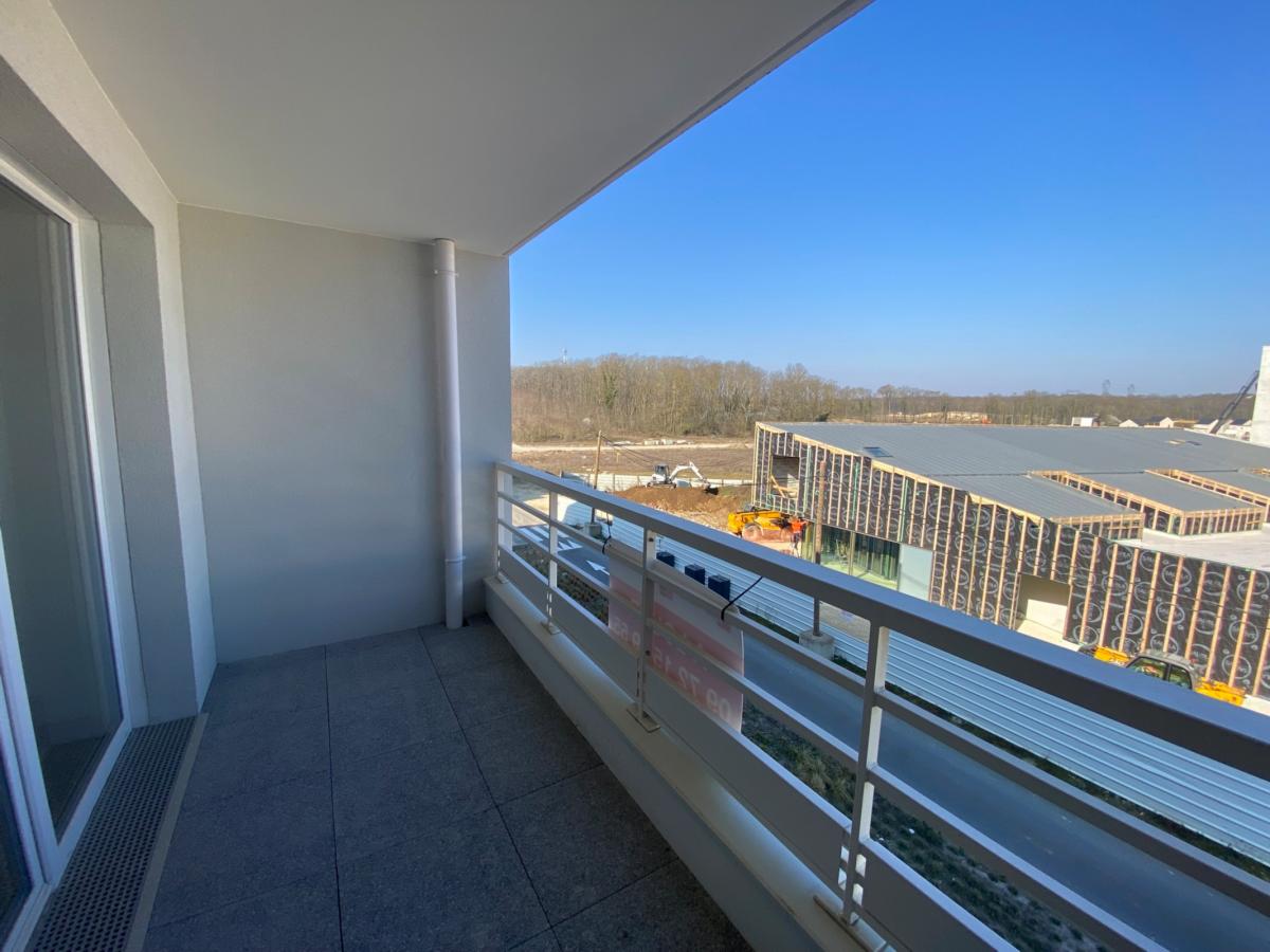 
																			4 pièces - 
																		3ème étage - 67m² - 919,93 € - Photo #0