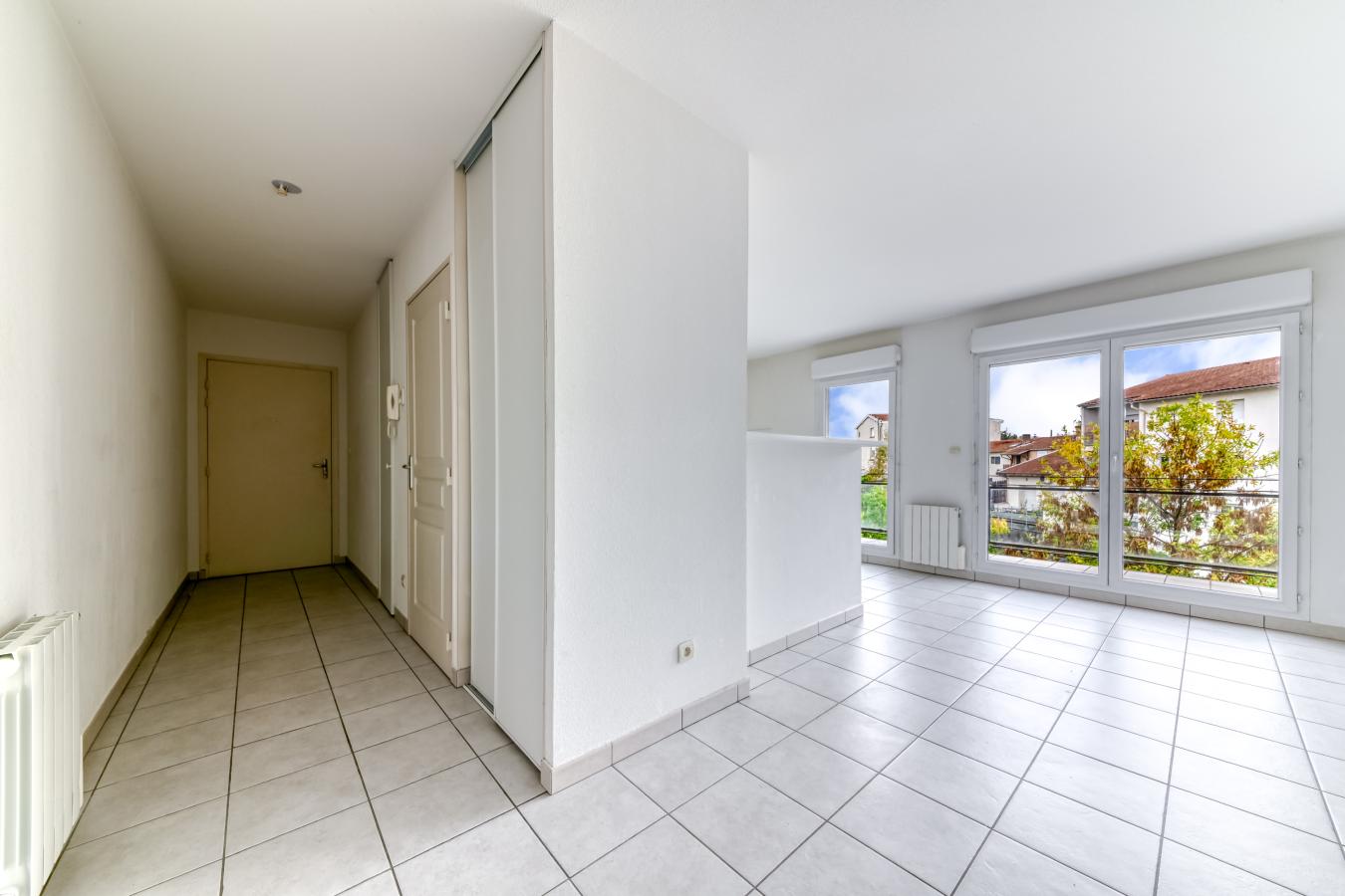 
																																							3 pièces - 
																																						3ème étage - 68m² - 260 000 € - Photo #6