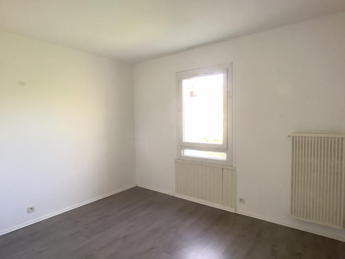 
																																							4 pièces - 
																																						RDC 190 000 € - Photo #7