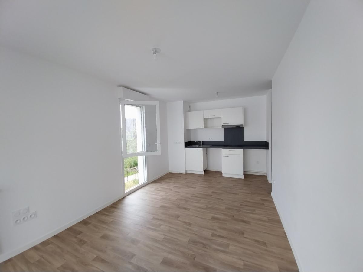 2 pièces - 2ème étage - 42m² - 683,59 € - Photo #4