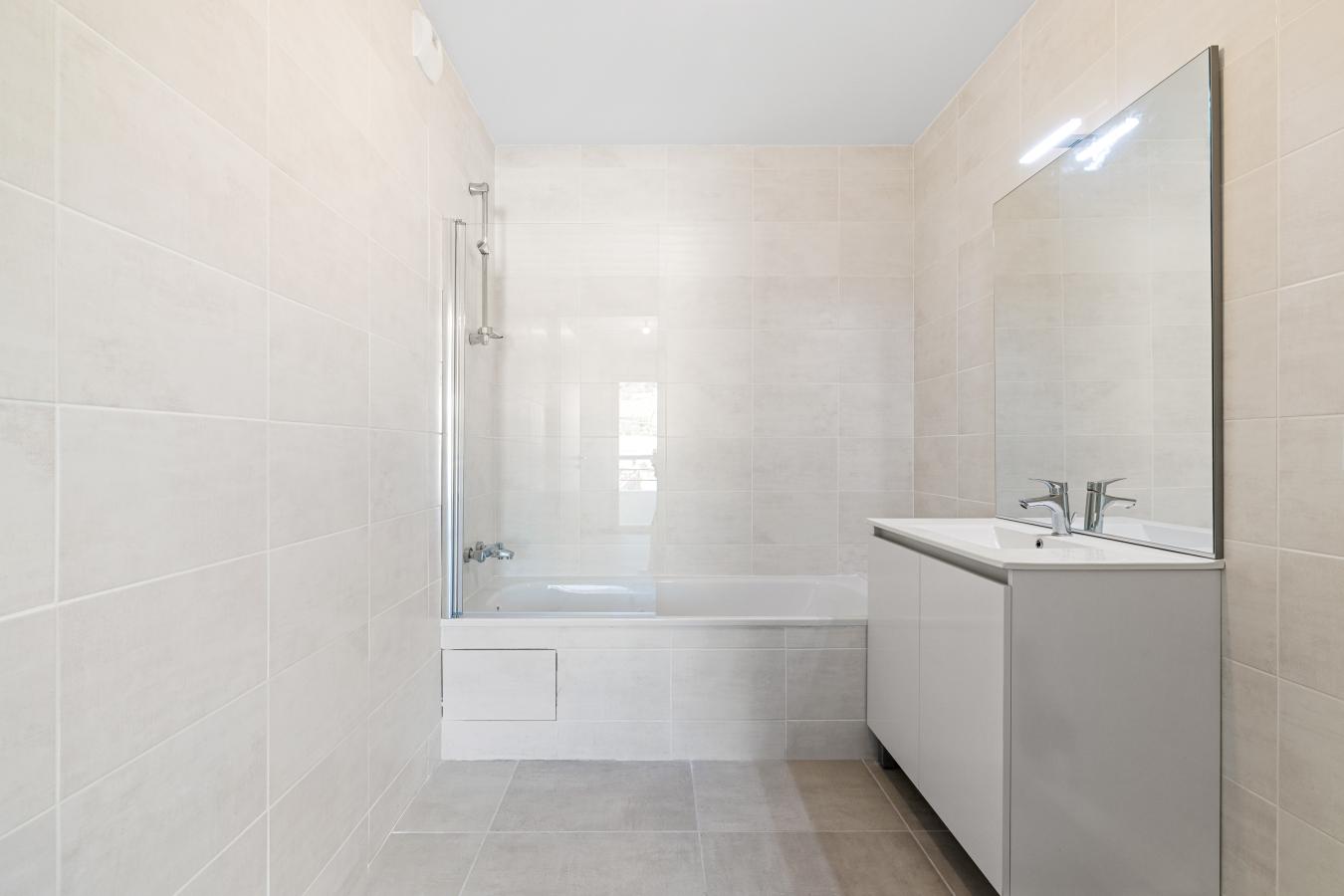 
																																							2 pièces - 
																																						3ème étage - 40m² - 1 055,31 € - Photo #4