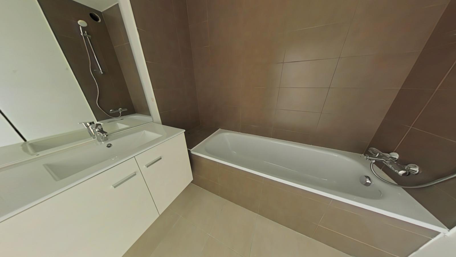 
																																							2 pièces - 
																																						2ème étage - 42m² - 599,55 € - Photo #4