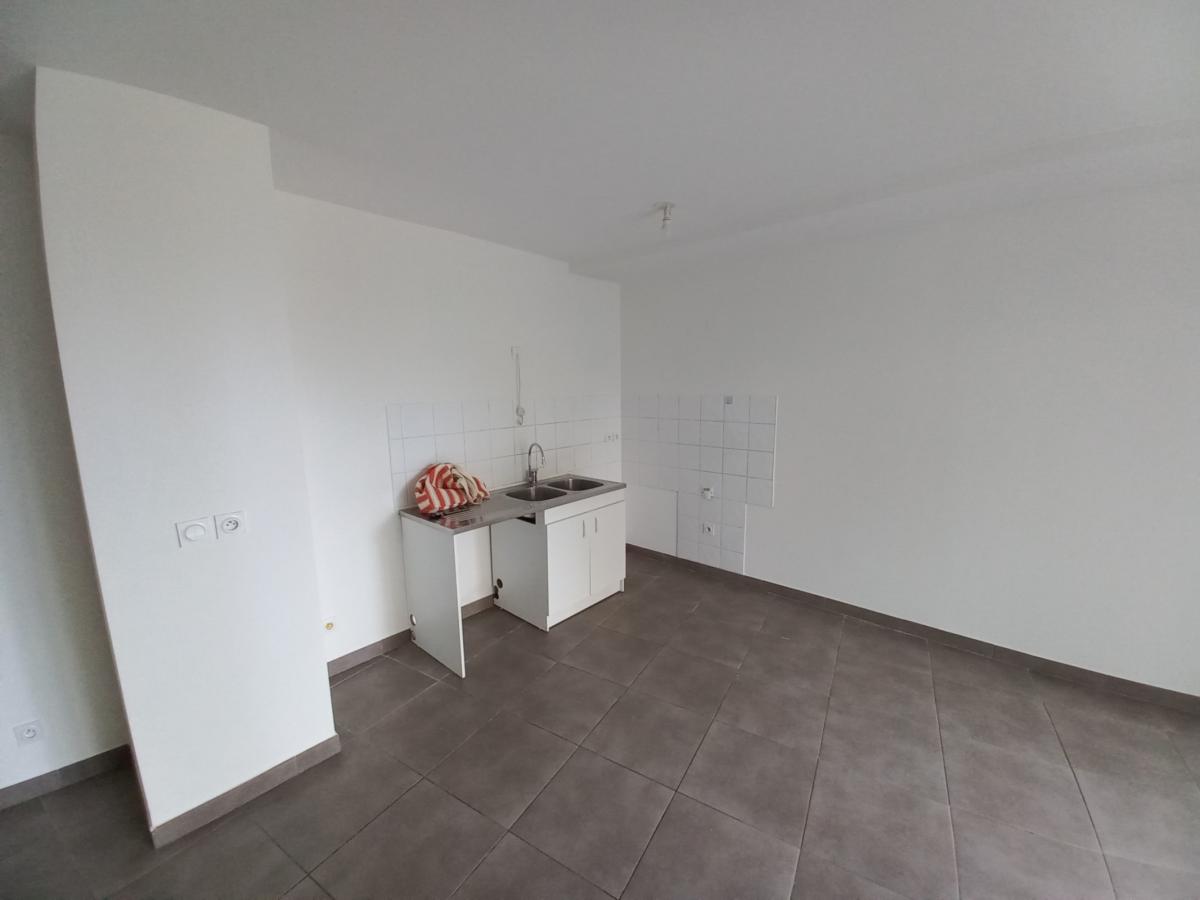 
																			2 pièces - 
																		RDC - 47m² - 1 024,72 € - Photo #4