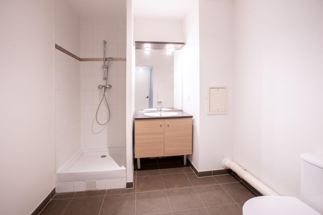 
																																							1 pièce - 
																																						RDC - 29m² - 997,10 € - Photo #4