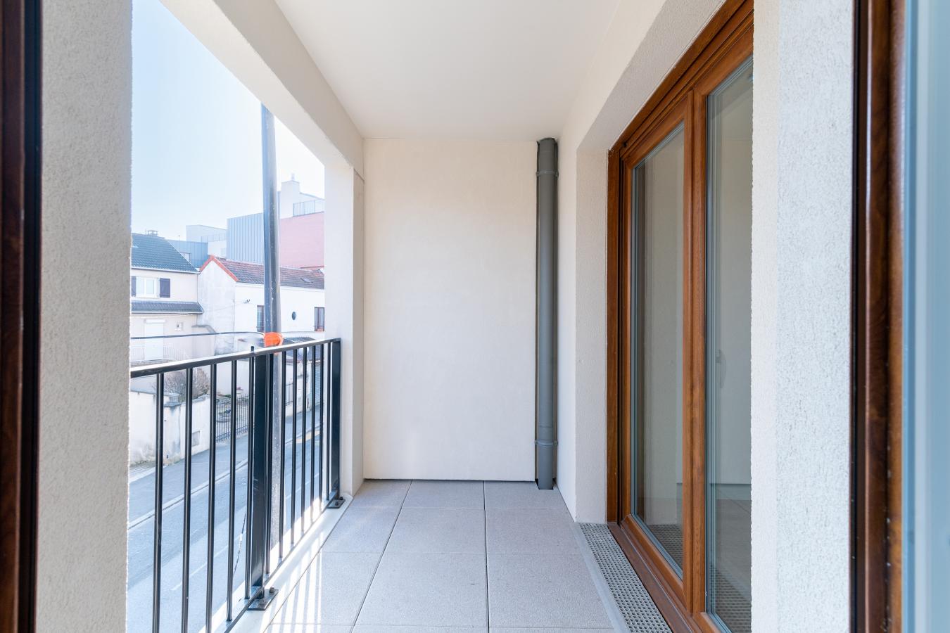 
																																							3 pièces - 
																																						2ème étage - 61m² - 1 264,72 € - Photo #4