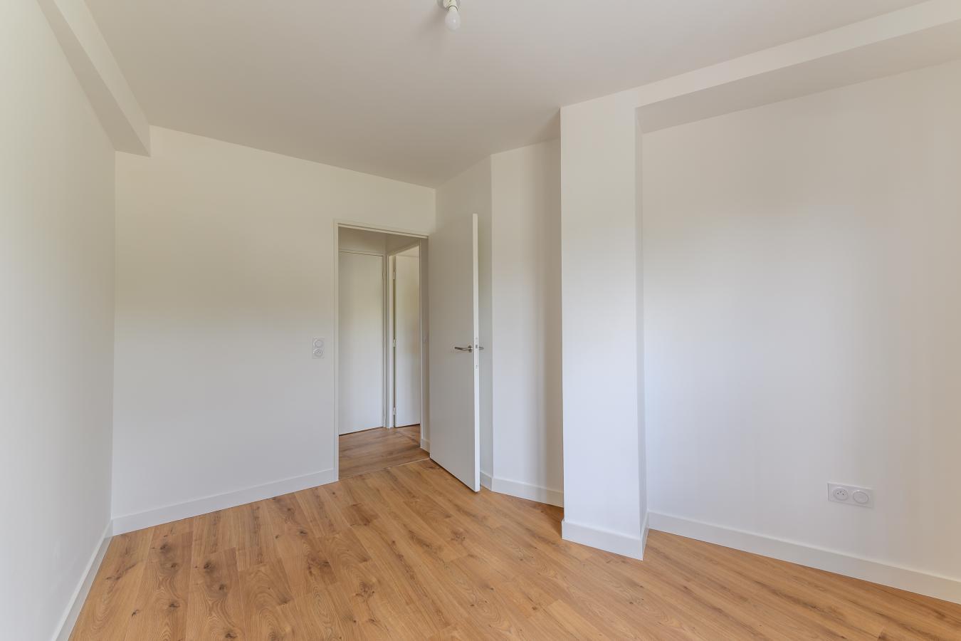 
																																							5 pièces - 
																																						5ème étage - 115m² - 1 847,54 € - Photo #2